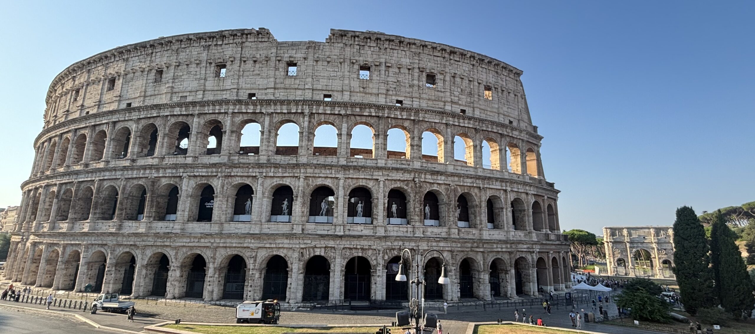 マイルで行く夏のイタリア 2025 | コロッセオと古代遺跡 (5日目
